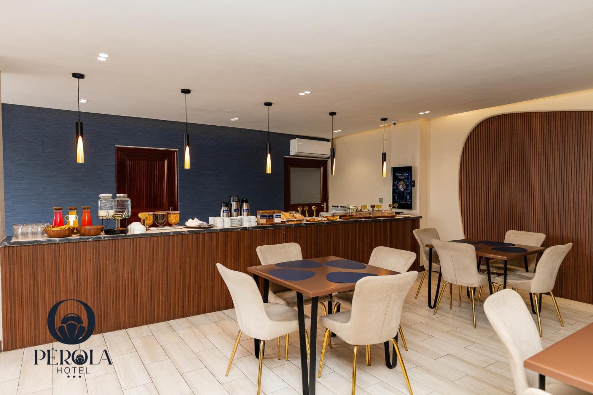 Perola Hotel Мапуто Екстериор снимка